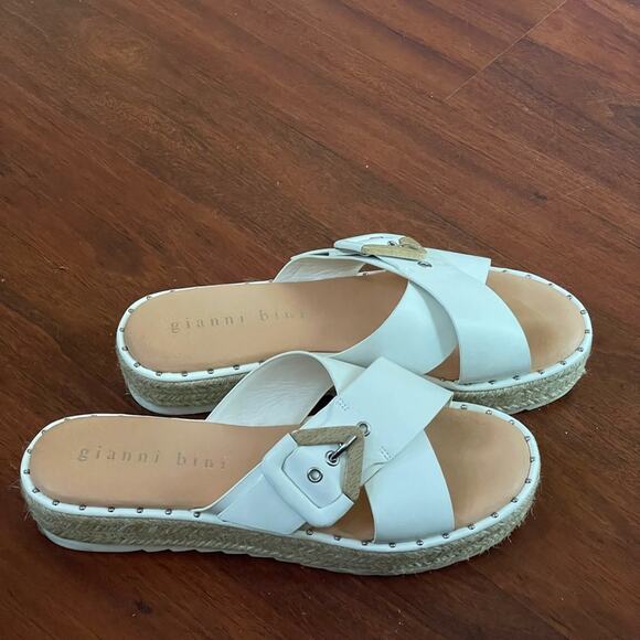 Gianni Bini White Sandals resort vacation preppy festival spring summer - Picture 4 of 14